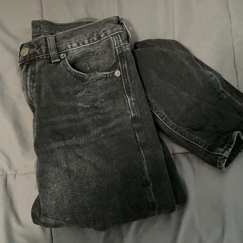 black american eagle mom jeans